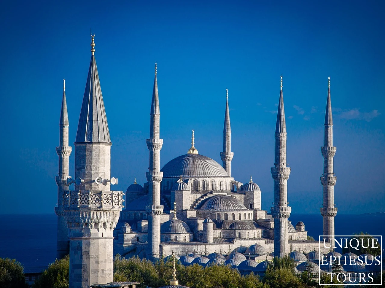 Blue-Mosque-Istanbul-Turkey