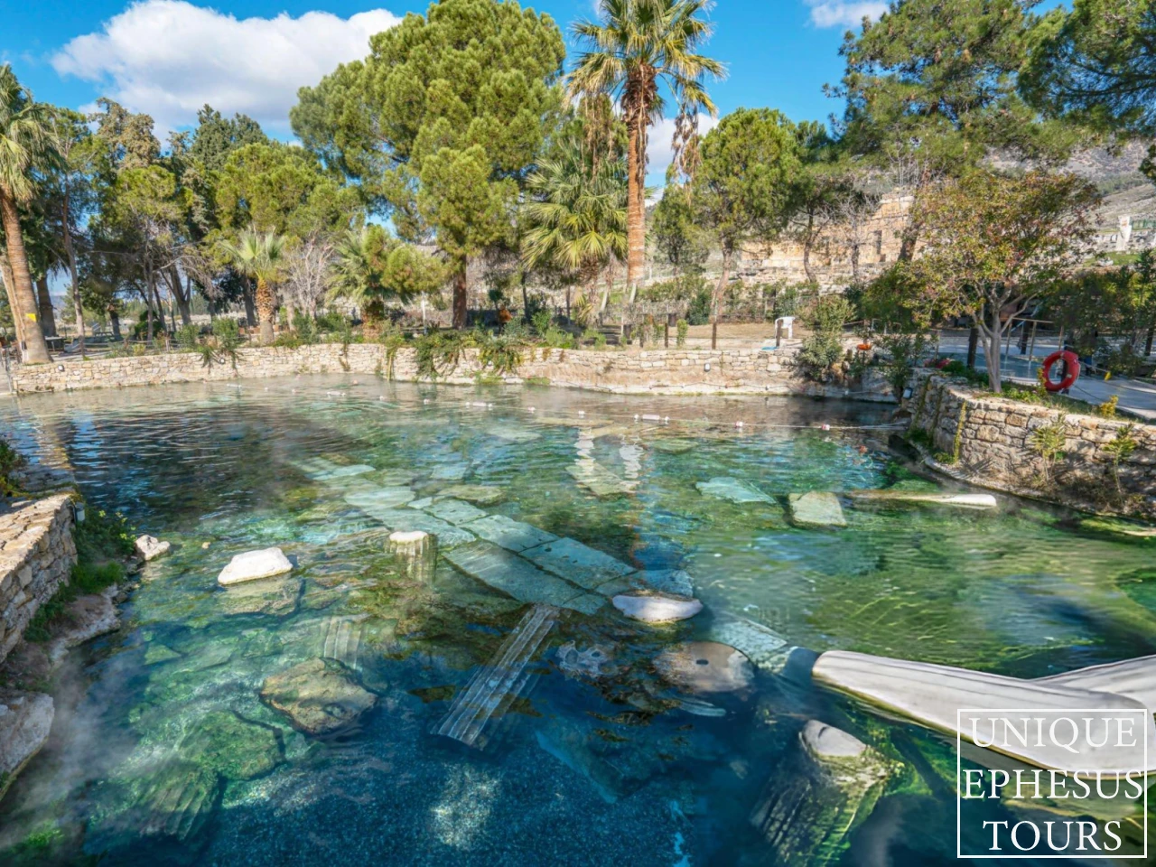 Cleopatra-Pool-Pamukkale-Turkey
