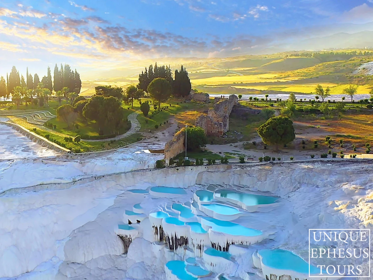 Pamukkale-pools-Travertines-Denizli-Turkey