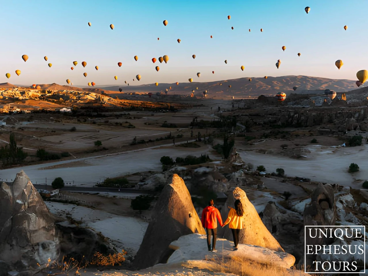 Cappadocia-Hot-Air-Balloon-Sunrise-Turkey